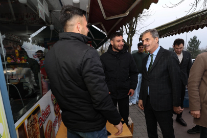 Başkan Alemdar Sakarya Yenikent'te esnafla bir araya geldi