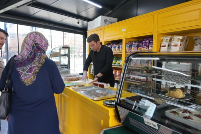 Öksüz ve yetimlerin bayramlıkları Kayseri Talas'tan